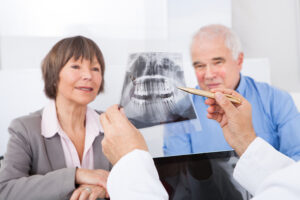 Home Care Assistance Shawnee KS - Navigating the Common Oral Health Challenges Faced by Seniors